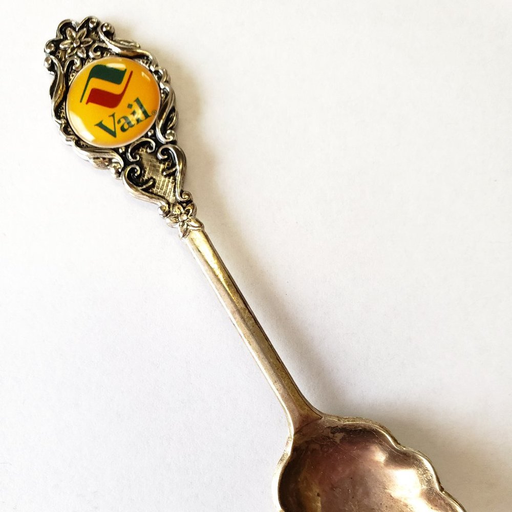 Vintage VAIL Cameo Production New Zealand Souvenir Collector Spoon